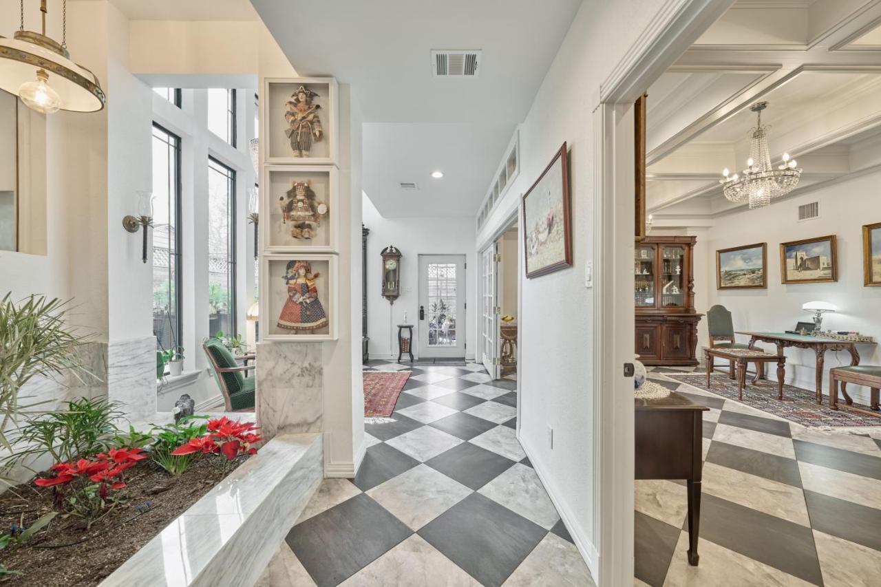 Villa With 8 Bedrooms And Heated Swimming Pool Houston Extérieur photo