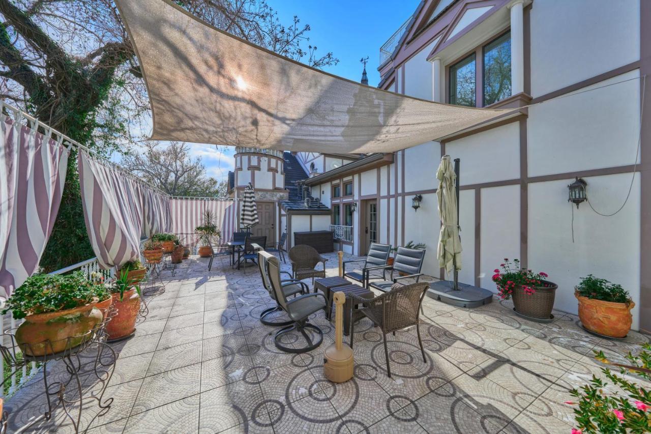 Villa With 8 Bedrooms And Heated Swimming Pool Houston Extérieur photo